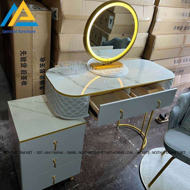 ban-trang-diem-co-den-led-BTD-03-2.jpg Bàn trang điểm có ngăn kéo tiện nghi
