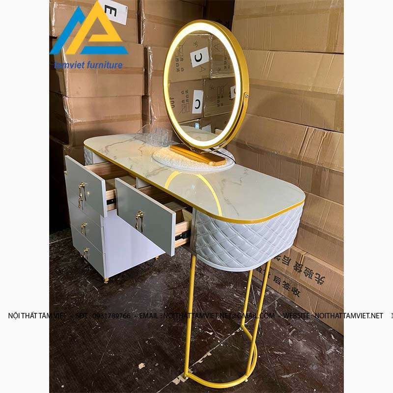 ban-trang-diem-co-den-led-BTD-03-3.jpg Bàn phấn làm từ gỗ công nghiệp phun sơn bọc da cao cấp