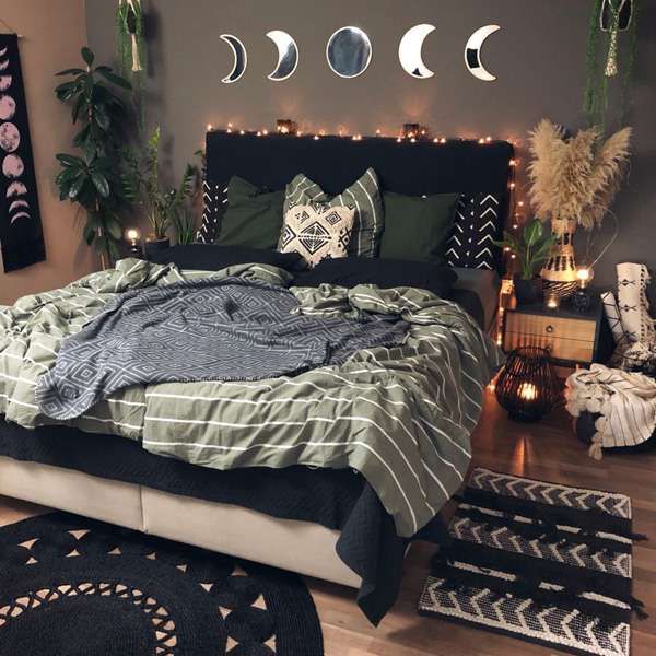 mau-phong-ngu-chill-dep.jpg Điểm danh những mẫu giường ngủ giúp căn phòng thêm chill Đừng bỏ qua mẫu giường ngủ đẹp, chất lượng giúp bạn sở hữu căn phòng chill trong một nốt nhạc. Một chiếc giường ngủ xinh, yêu cho bạn không gian thư giãn đúng chuẩn. Chẳng cần phải đi đâu xa xôi, chỉ cần trở về bạn đã có ngay nơi "nghỉ dưỡng" của riêng mình. Trang trí decor phòng ngủ chill là cách để ta nuông chiều bản thân thêm một chút, biết chiều chuộng và yêu thương bản thân.