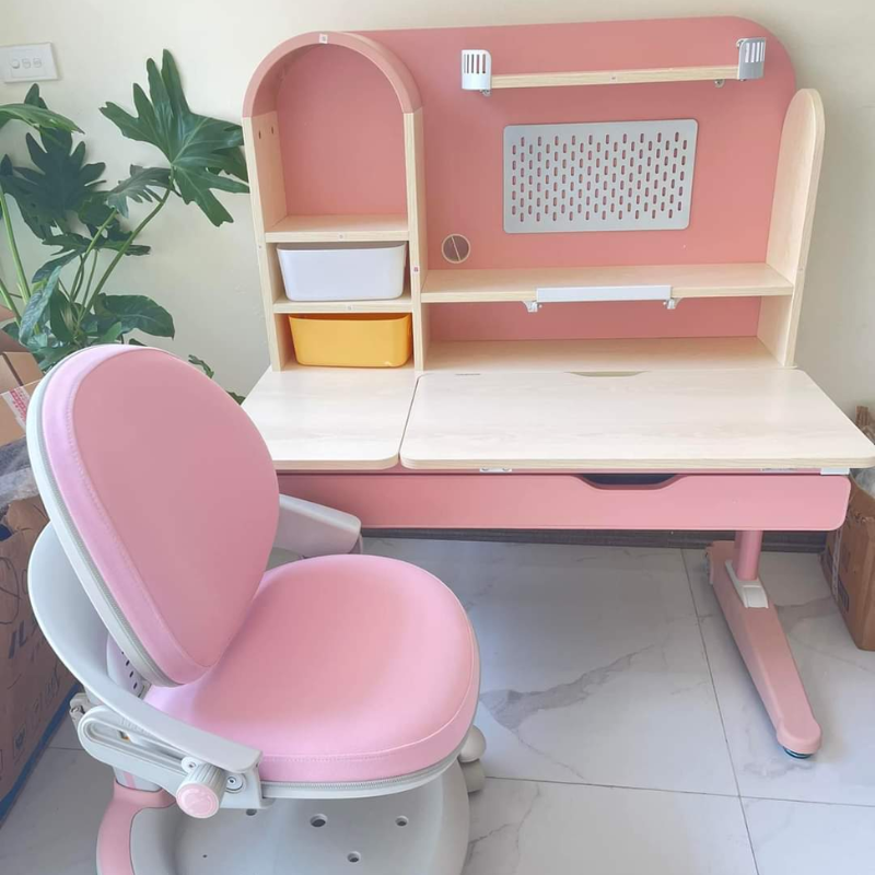 Bàn học cho bé chống gù , chống cận BHS04