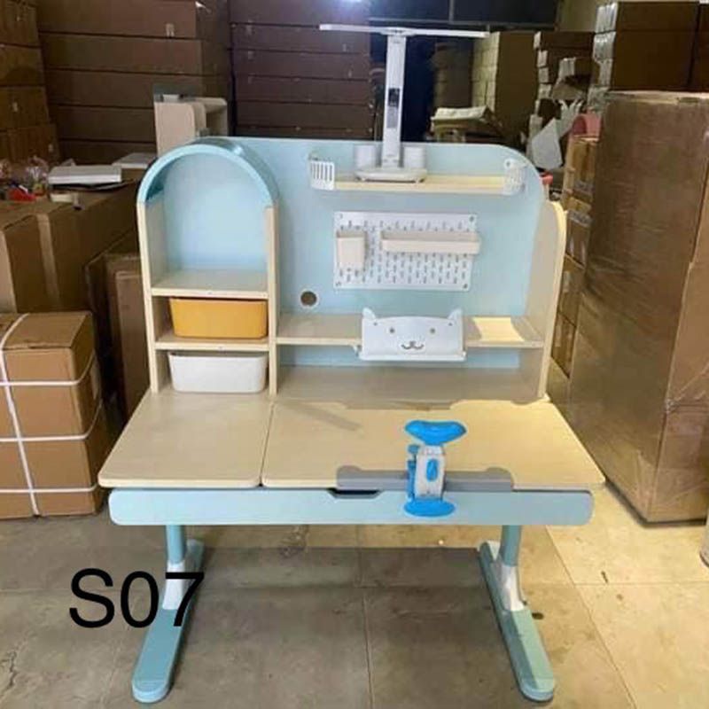 Bàn học cho bé chống gù , chống cận  BHS07