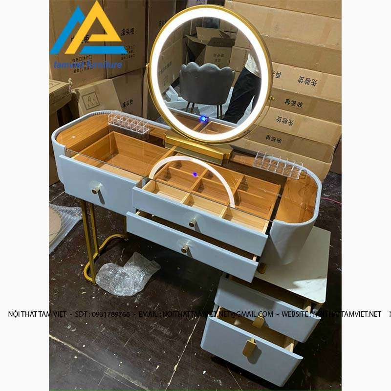 Bàn trang điểm bằng gỗ công nghiệp BTD-02
