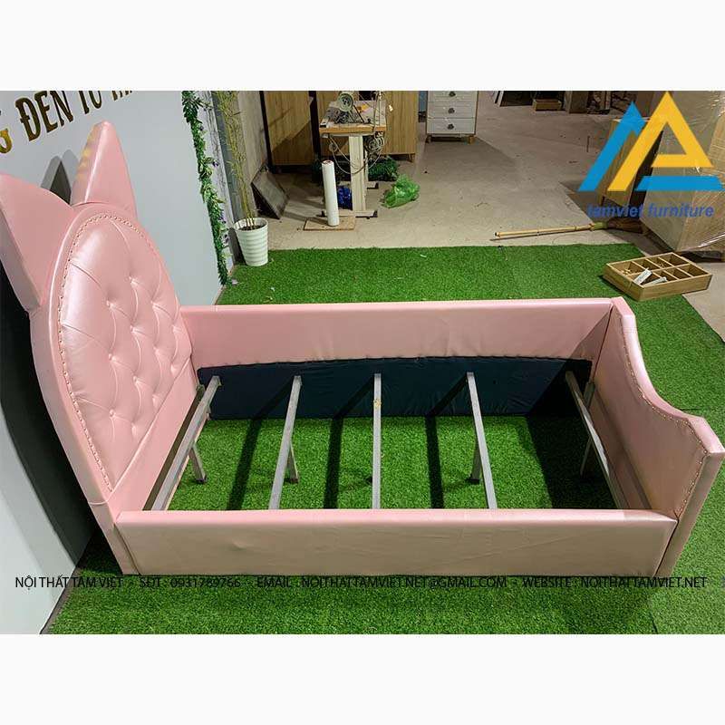 Giường ngủ cho bé gái gỗ công nghiệp bọc da GTE-809