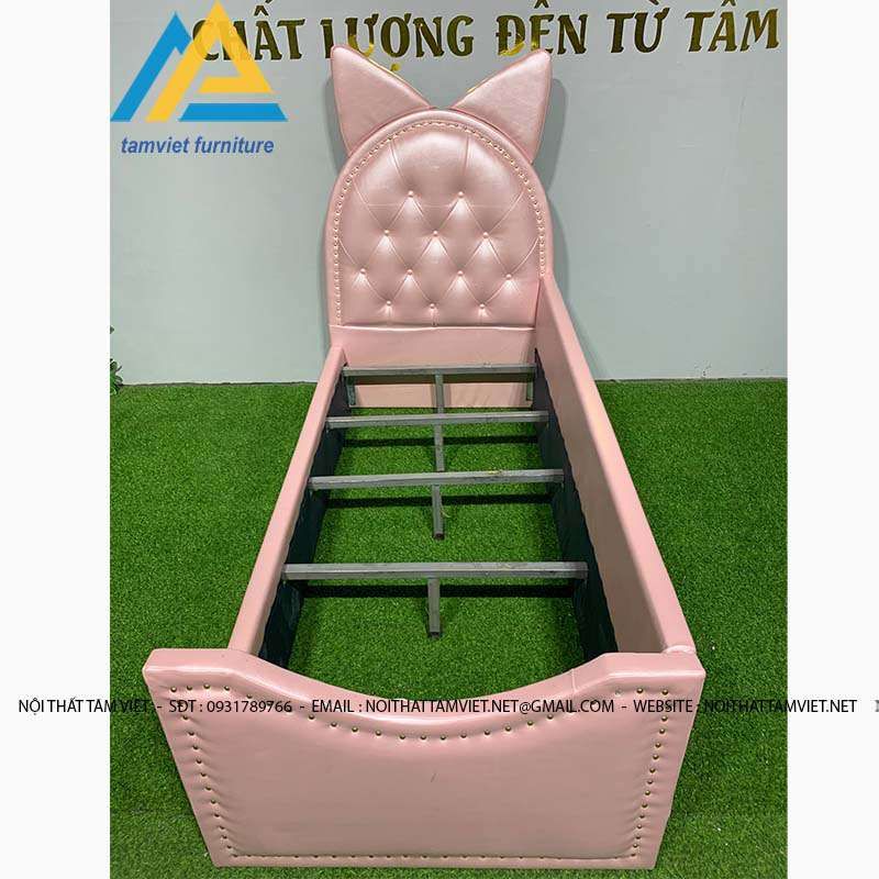 Giường ngủ cho bé gái gỗ công nghiệp bọc da GTE-809
